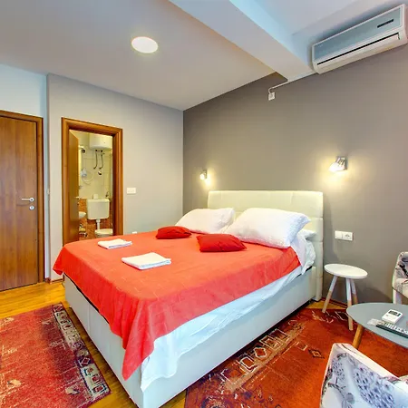 Pansion Nur 3* Mostar