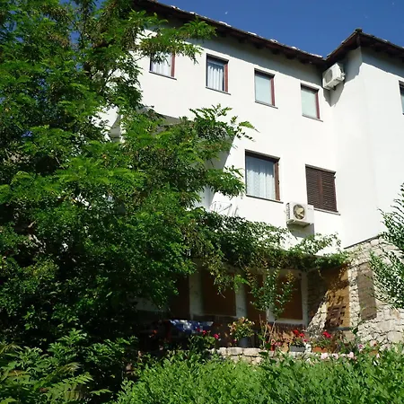 Casa de hóspedes Pansion Nur 3*