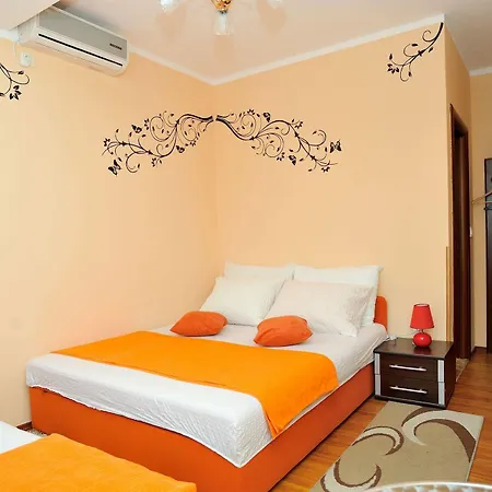 Pansion Nur 3* Mostar
