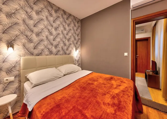 Guest house Pansion Nur 3*