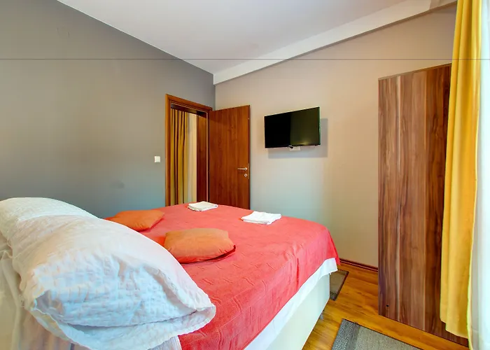 ゲストハウス パンション ヌール モスタル