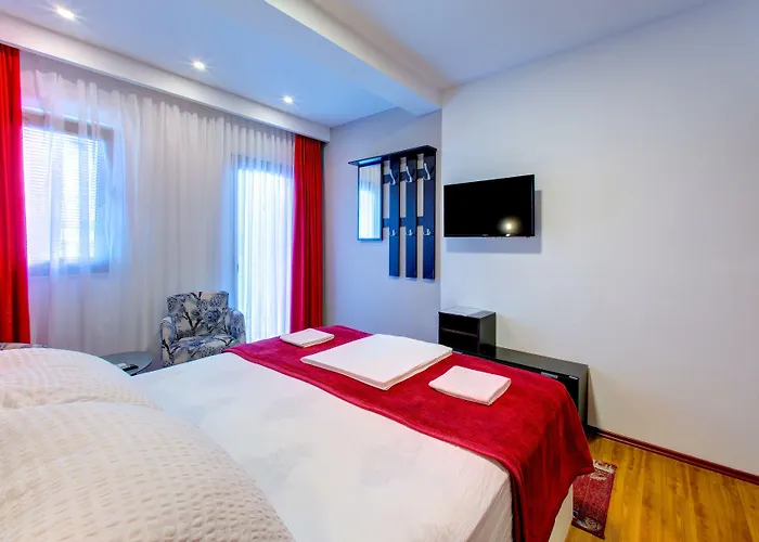 ゲストハウス パンション ヌール