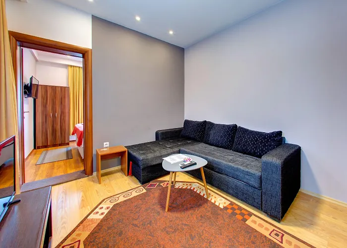 ゲストハウス パンション ヌール 3*