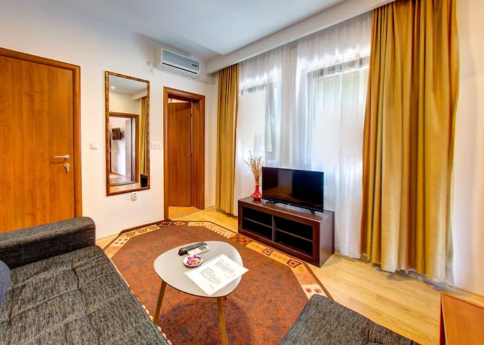 パンション ヌール 3*