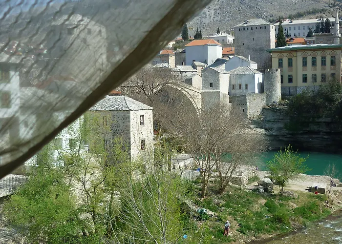 パンション ヌール ゲストハウス