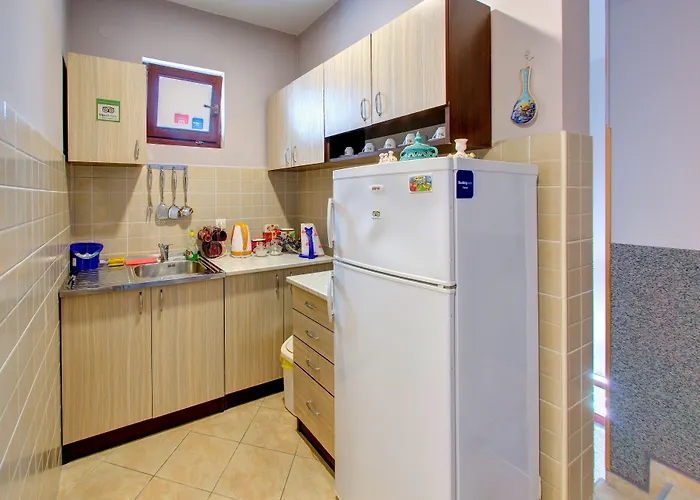 パンション ヌール モスタル