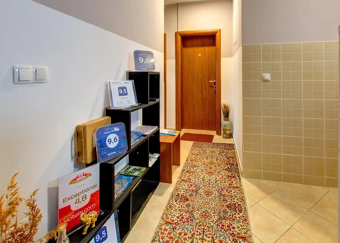 ゲストハウス パンション ヌール