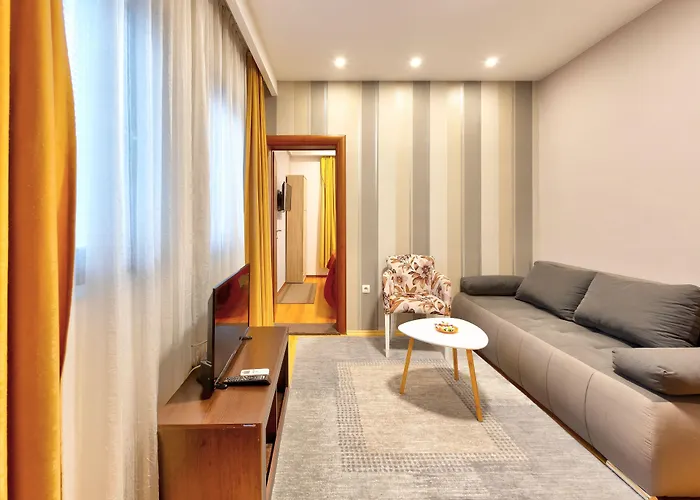 Guest house Pansion Nur 3*