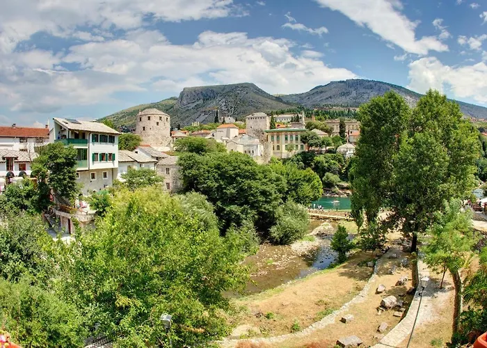 Pansion Nur Guest house 3*