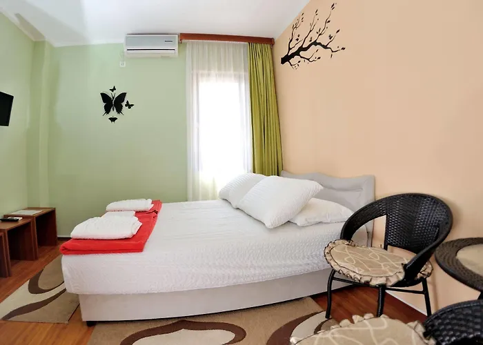 ゲストハウス パンション ヌール モスタル